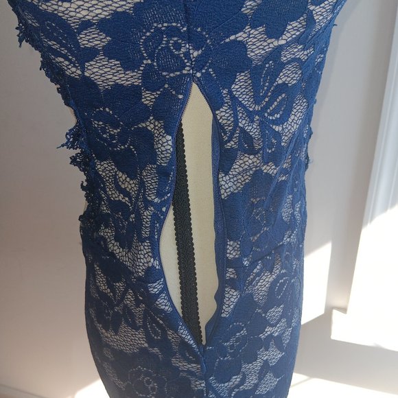 Navy Blue Colored Lace Dress - - Picture 5 of 6